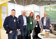 The crew of TK-Topboiler and Arwin van der Wees (right) of SPX Flow Technology Assen Horticulture bv